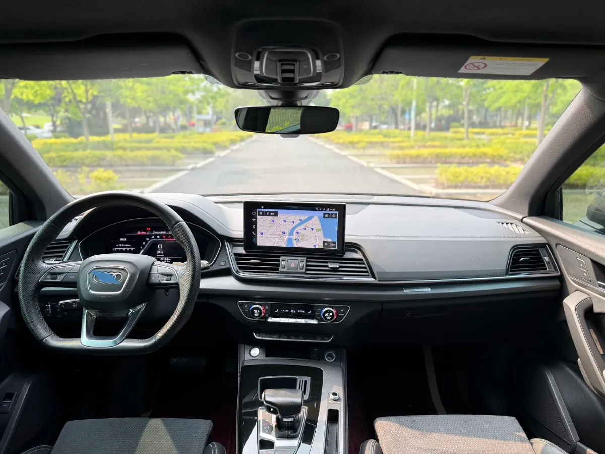 2022 Audi Q5L Sportback 2.0T 190HP L4 7DCT,autocango,china used car exporter,china ev exporter,chinese used car exporter,chinese used ev exporter