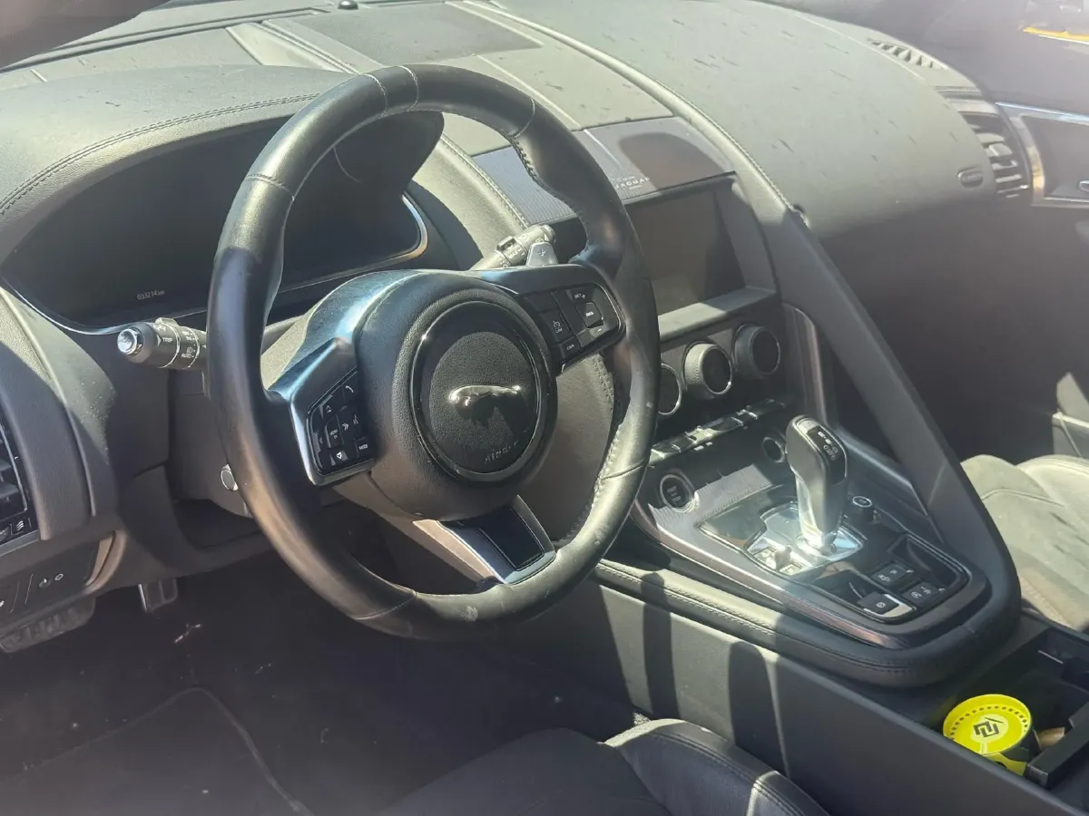 2021 Jaguar F-TYPE 3.0T 381HP V6 8AT,autocango,china used car exporter,china ev exporter,chinese used car exporter,chinese used ev exporter
