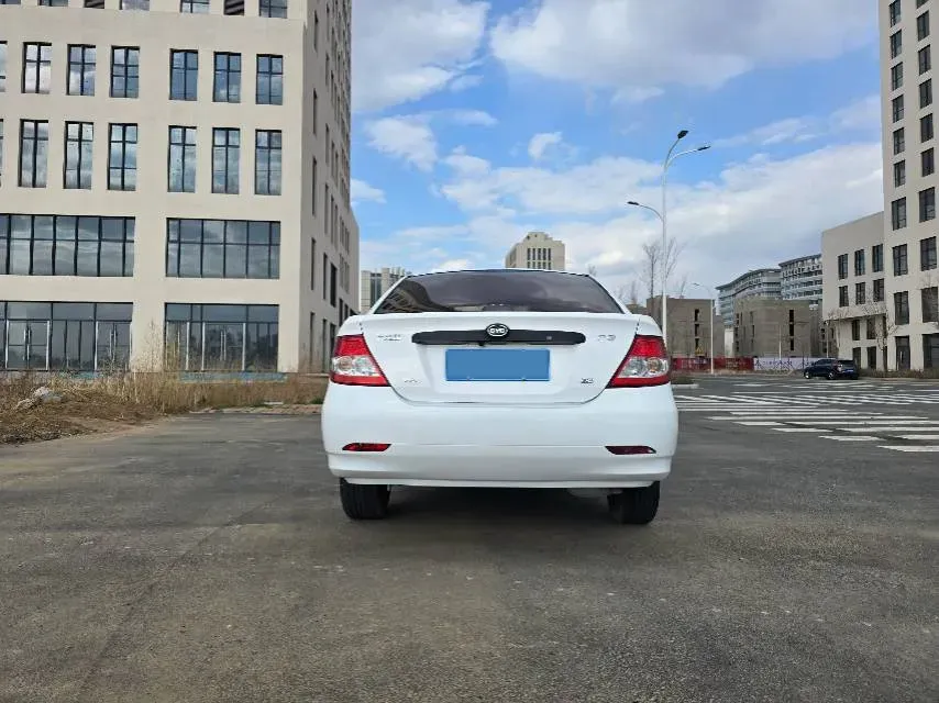 2018 BYD F3 1.5L 109HP L4 5MT,autocango,china used car exporter,china ev exporter,chinese used car exporter,chinese used ev exporter