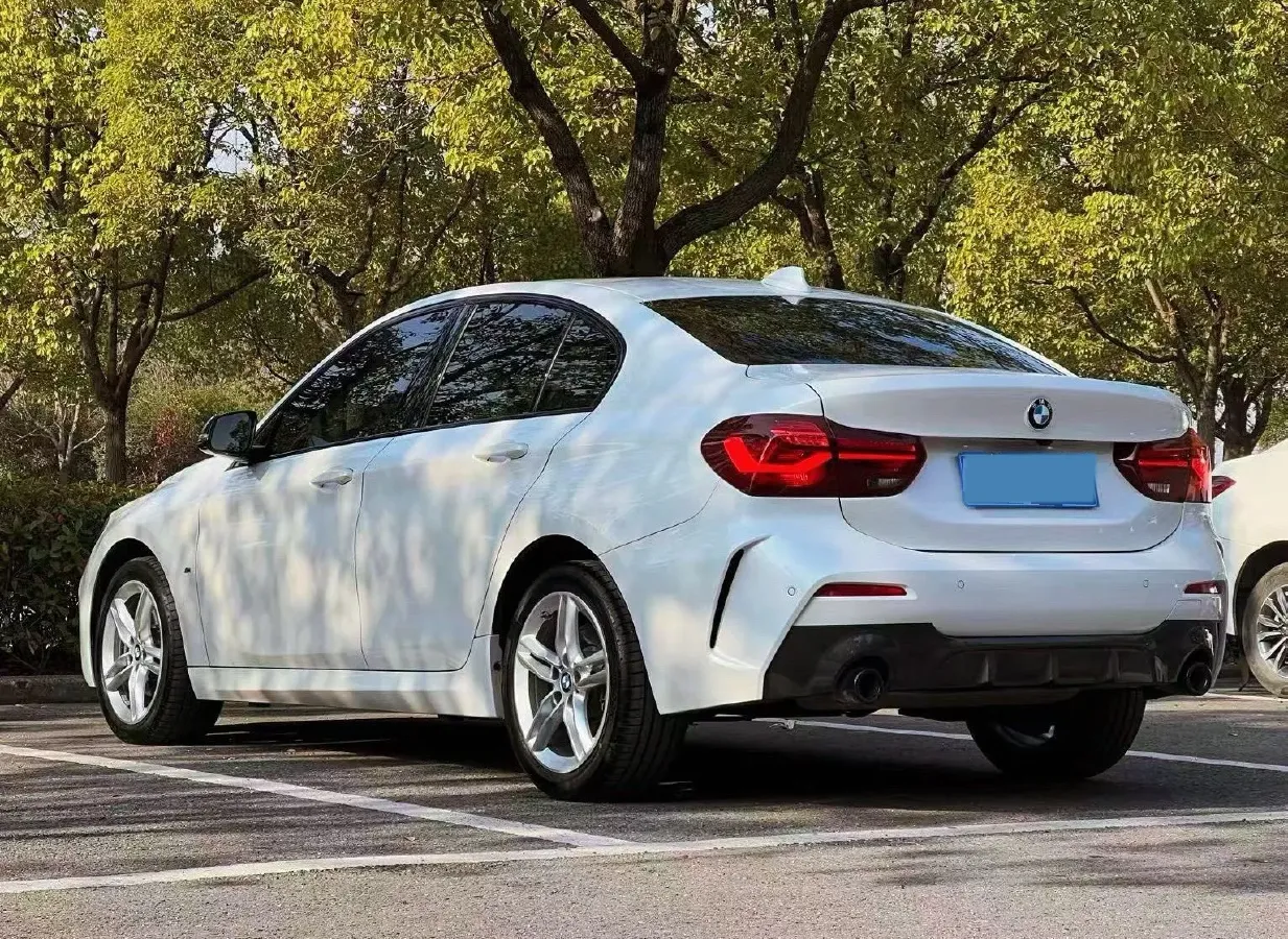 2023 BMW 1 Series 1.5T 136HP L3 7DCT,autocango,china used car exporter,china ev exporter,chinese used car exporter,chinese used ev exporter