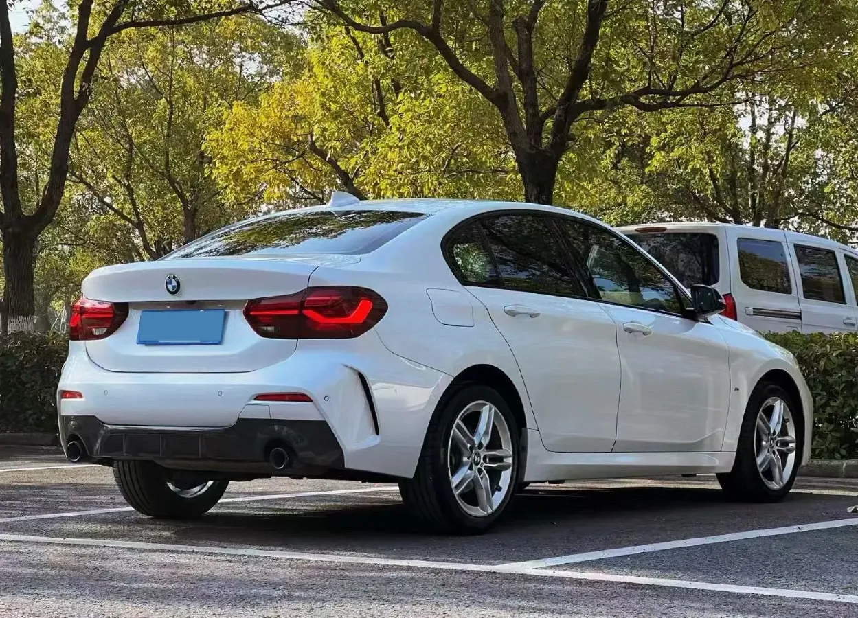 2023 BMW 1 Series 1.5T 136HP L3 7DCT,autocango,china used car exporter,china ev exporter,chinese used car exporter,chinese used ev exporter