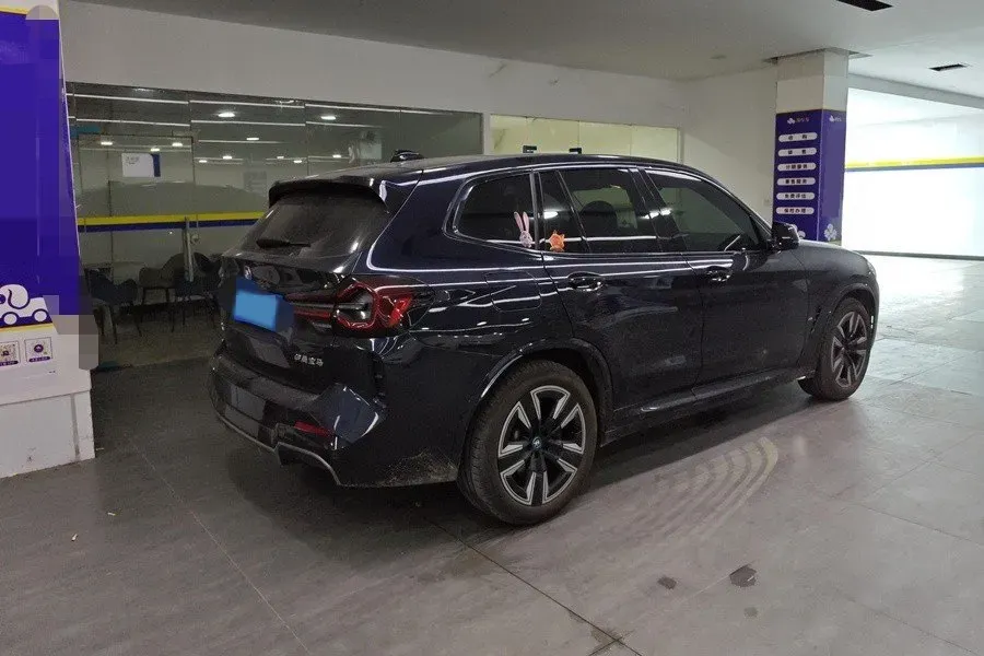 2022 BMW iX3 BEV 80KWH,autocango,china used car exporter,china ev exporter,chinese used car exporter,chinese used ev exporter