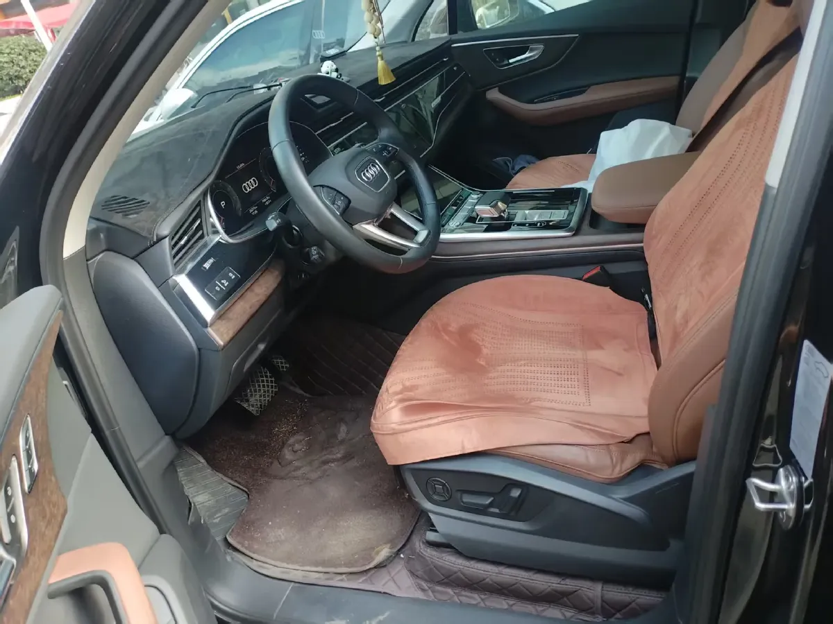 2023 Audi Q7 3.0T 340HP V6 8AT,autocango,china used car exporter,china ev exporter,chinese used car exporter,chinese used ev exporter