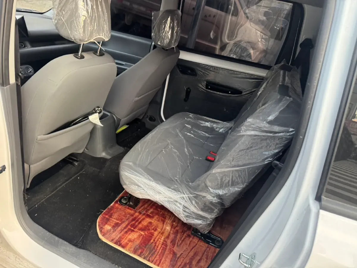 2024 WuLing HongGuang New Energy BEV 32.6KWH,autocango,china used car exporter,china ev exporter,chinese used car exporter,chinese used ev exporter