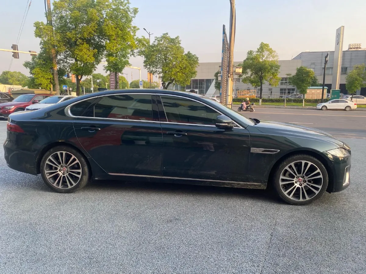 2024 Jaguar XFL 2.0T 250HP L4 8AT,autocango,china used car exporter,china ev exporter,chinese used car exporter,chinese used ev exporter