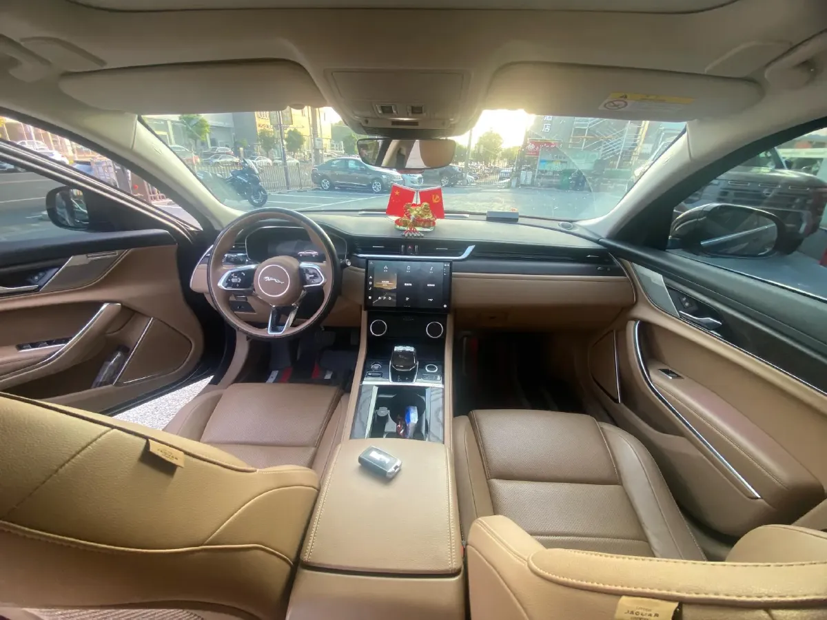 2024 Jaguar XFL 2.0T 250HP L4 8AT,autocango,china used car exporter,china ev exporter,chinese used car exporter,chinese used ev exporter