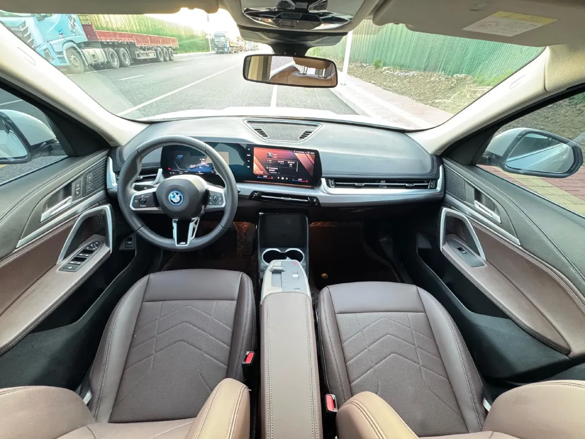 2025 Iveco 3.0T 179HP L4 8AT,autocango,china used car exporter,china ev exporter,chinese used car exporter,chinese used ev exporter