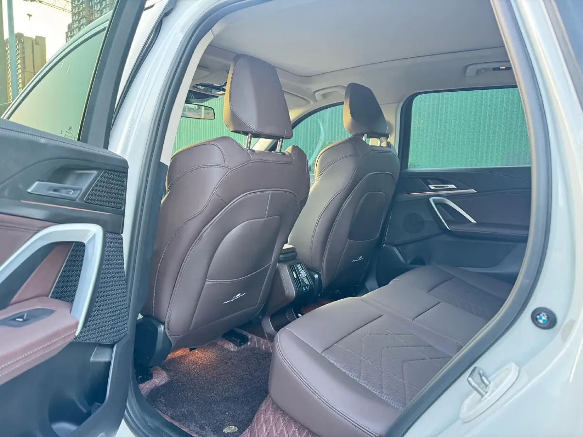 2025 Iveco 3.0T 179HP L4 8AT,autocango,china used car exporter,china ev exporter,chinese used car exporter,chinese used ev exporter