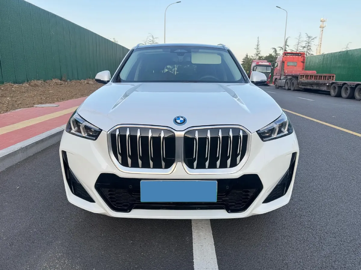 2025 Iveco 3.0T 179HP L4 8AT,autocango,china used car exporter,china ev exporter,chinese used car exporter,chinese used ev exporter