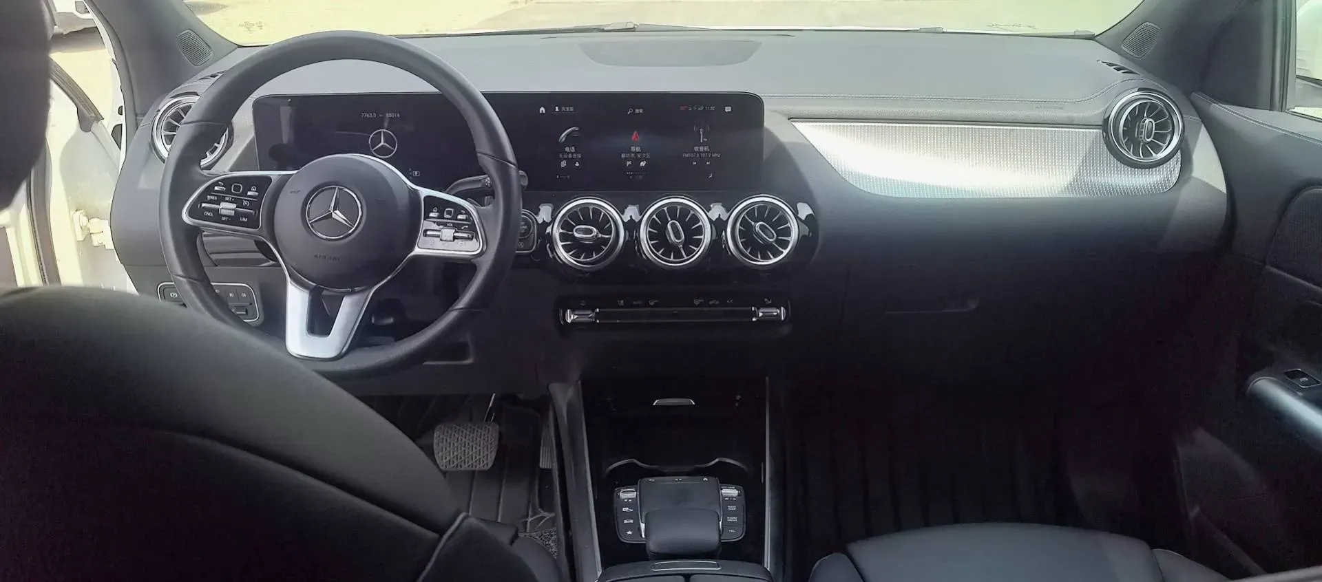 2020 Mercedes-Benz GLA Class 1.3T 163HP L4 7DCT,autocango,china used car exporter,china ev exporter,chinese used car exporter,chinese used ev exporter