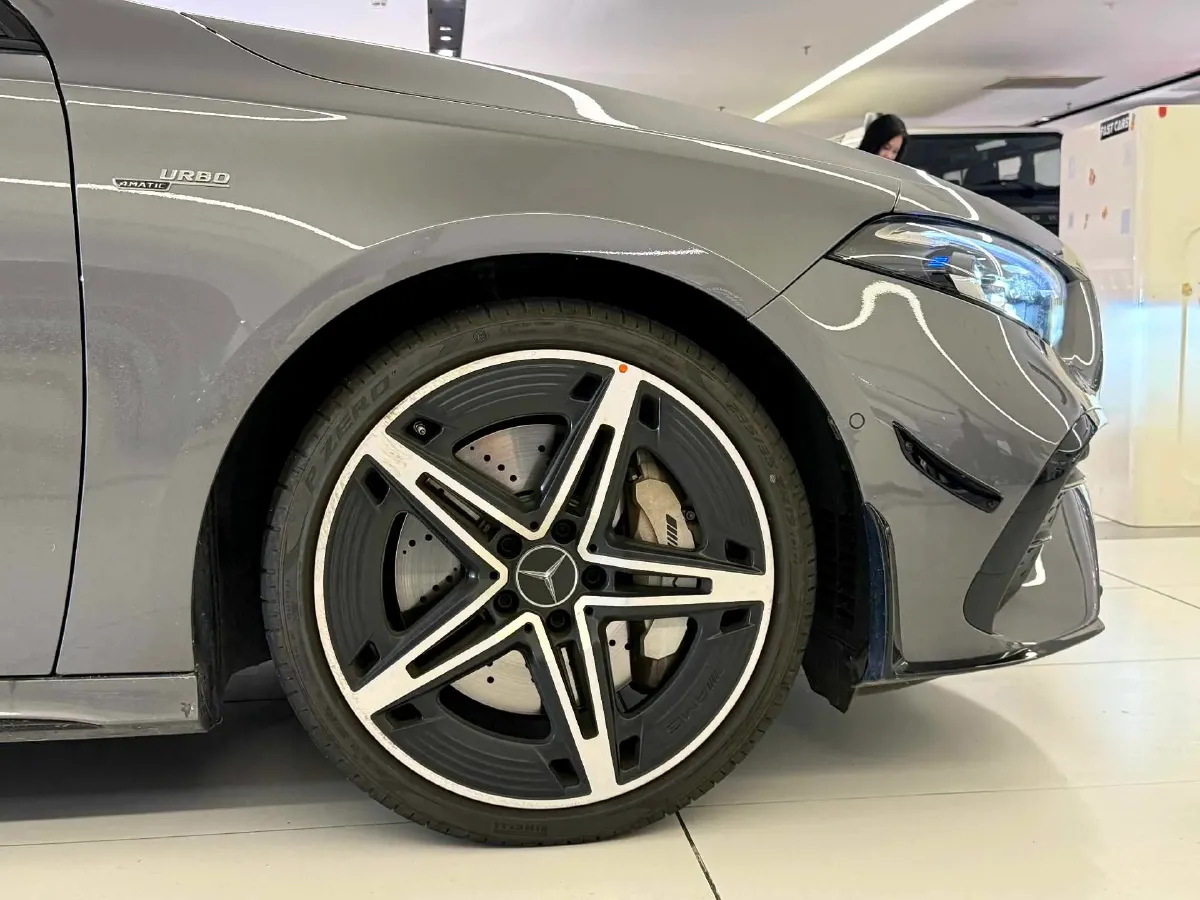 2025 Mercedes-Benz A AMG 2.0T 306HP L4 8DCT,autocango,china used car exporter,china ev exporter,chinese used car exporter,chinese used ev exporter