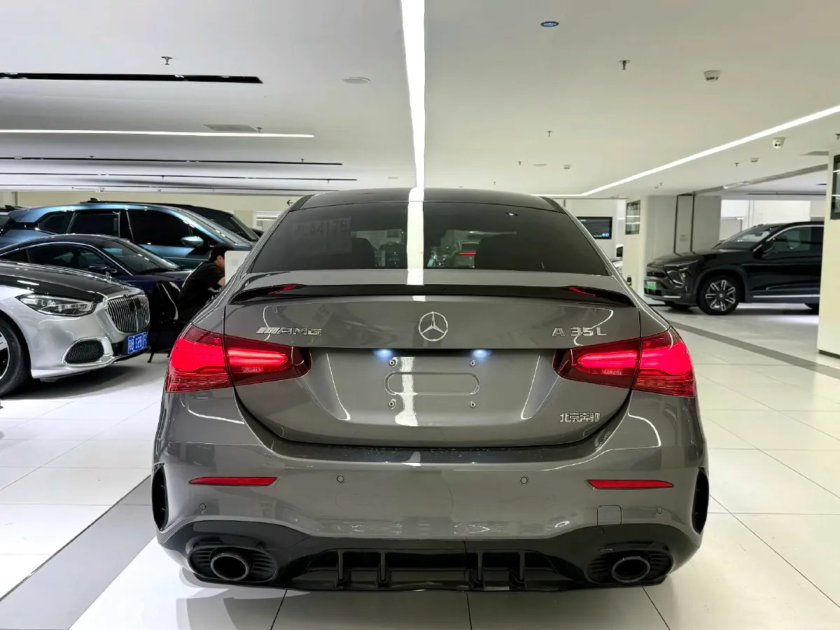 2025 Mercedes-Benz A AMG 2.0T 306HP L4 8DCT,autocango,china used car exporter,china ev exporter,chinese used car exporter,chinese used ev exporter