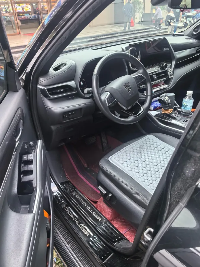 2022 Toyota Crown Kluger 2.0T 248HP L4 8AT,autocango,china used car exporter,china ev exporter,chinese used car exporter,chinese used ev exporter
