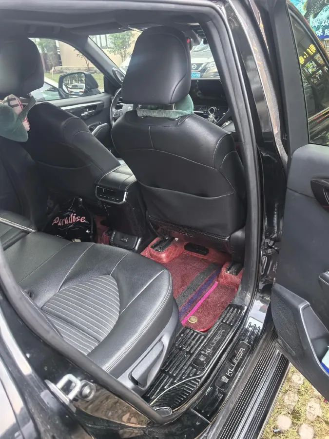 2022 Toyota Crown Kluger 2.0T 248HP L4 8AT,autocango,china used car exporter,china ev exporter,chinese used car exporter,chinese used ev exporter