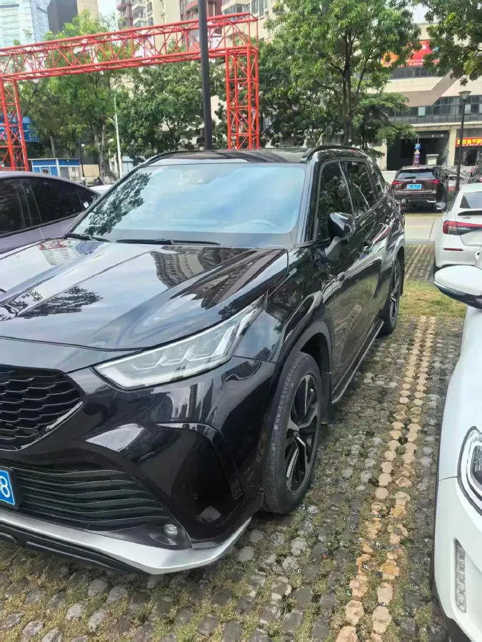 2022 Toyota Crown Kluger 2.0T 248HP L4 8AT,autocango,china used car exporter,china ev exporter,chinese used car exporter,chinese used ev exporter