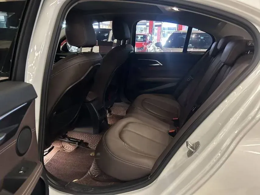 2020 BMW 1 Series 1.5T 140HP L3 7DCT,autocango,china used car exporter,china ev exporter,chinese used car exporter,chinese used ev exporter