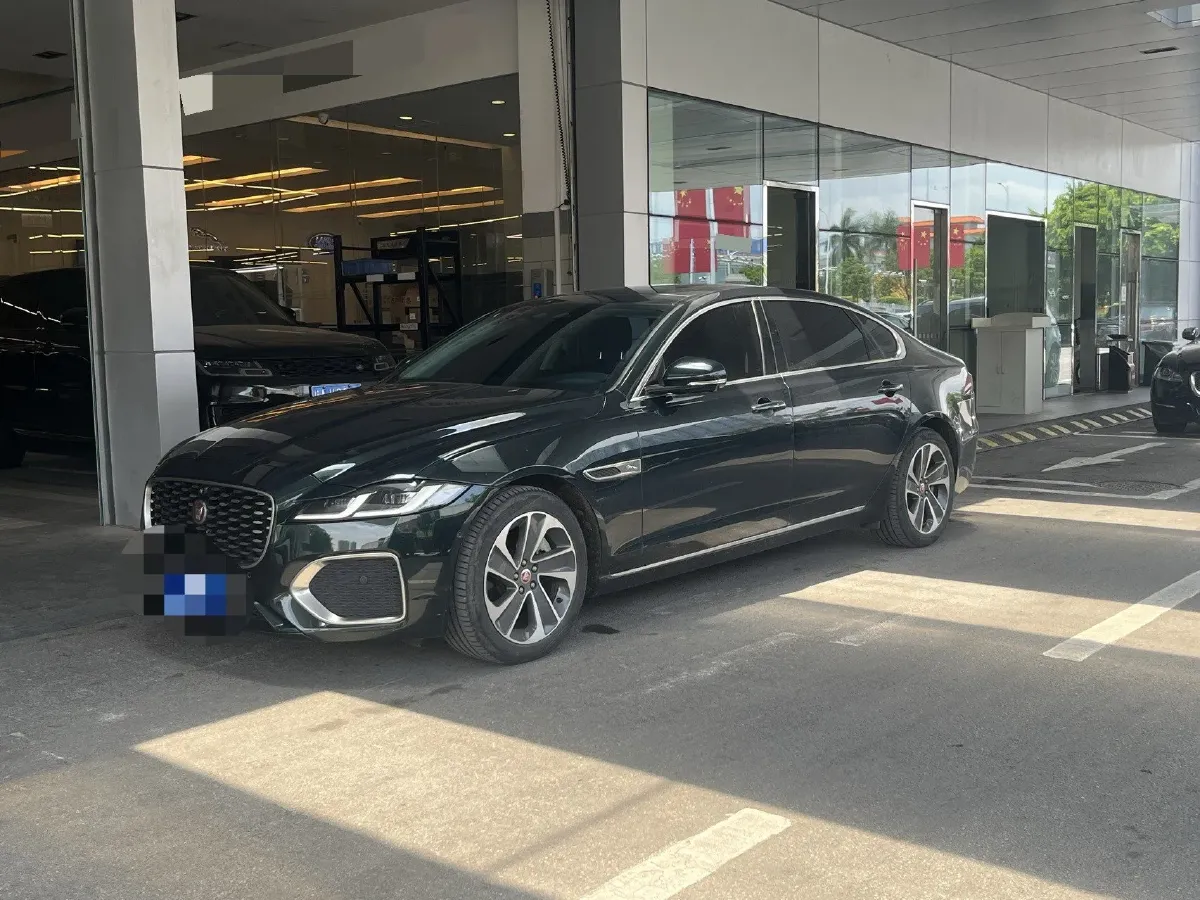 2023 Jaguar XFL 2.0T 200HP L4 8AT,autocango,china used car exporter,china ev exporter,chinese used car exporter,chinese used ev exporter