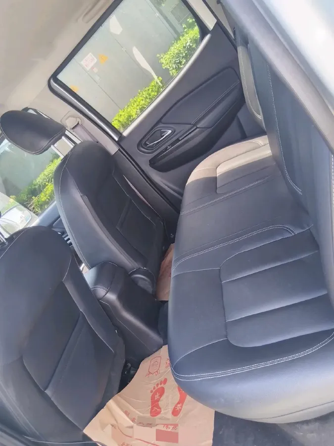 2023 Dongfeng RuiQi 2.4L 158HP L4 5MT,autocango,china used car exporter,china ev exporter,chinese used car exporter,chinese used ev exporter