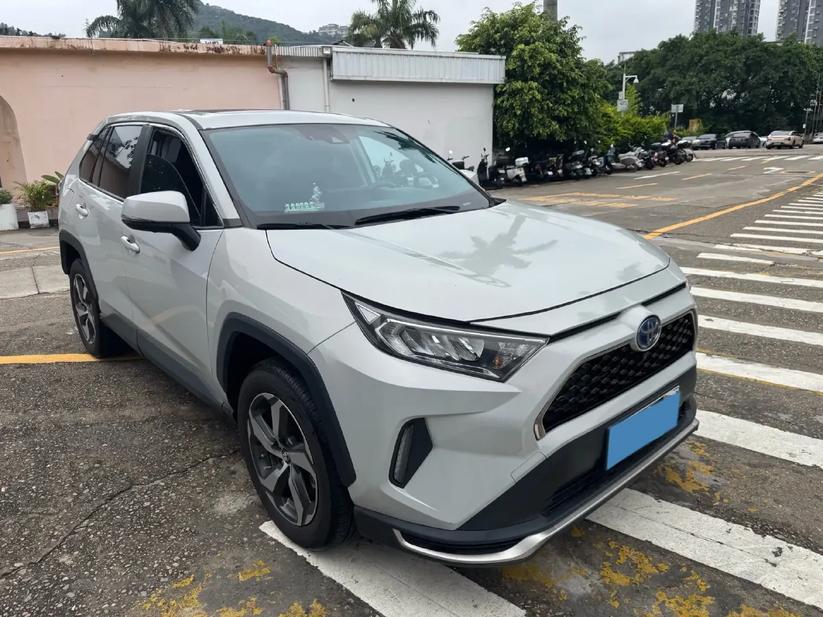 2021 Toyota RAV4 Hybird E+ 2.5L 180HP L4 E-CVT PHEV 15.984KWH,autocango,china used car exporter,china ev exporter,chinese used car exporter,chinese used ev exporter