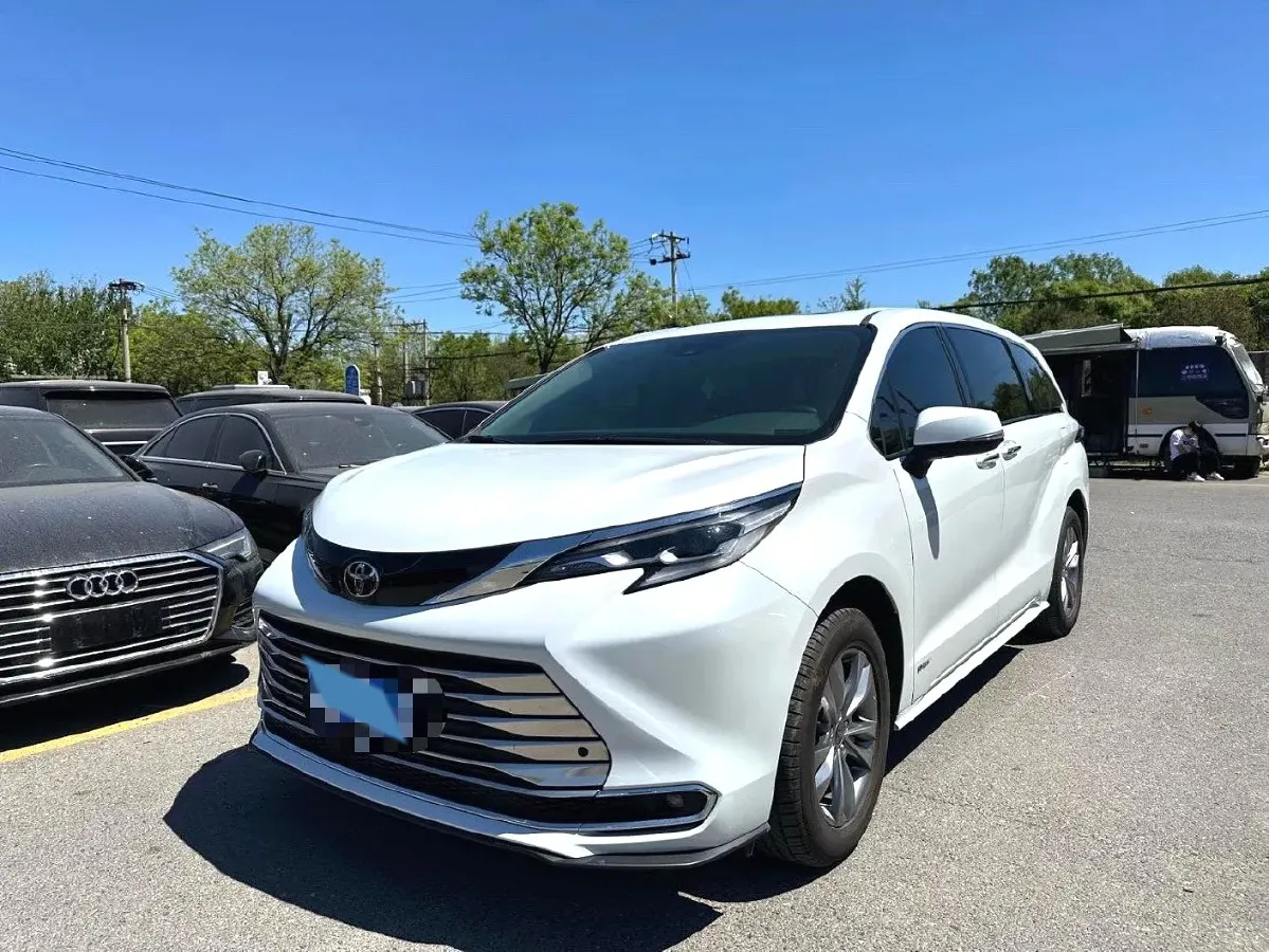 2024 Toyota Sienna 2.5L 189HP L4 E-CVT Hybrid,autocango,china used car exporter,china ev exporter,chinese used car exporter,chinese used ev exporter