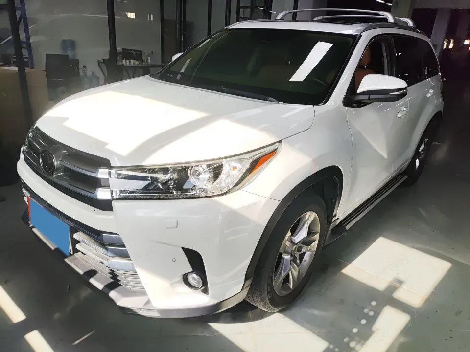 2020 Toyota Highlander 2.0T 220HP L4 6AT,autocango,china used car exporter,china ev exporter,chinese used car exporter,chinese used ev exporter