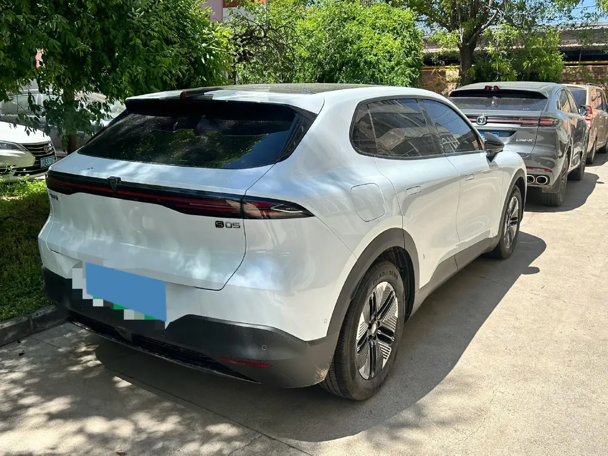 2024 Deepal S05 1.5L 98HP L4 REEV 27.28KWH,autocango,china used car exporter,china ev exporter,chinese used car exporter,chinese used ev exporter