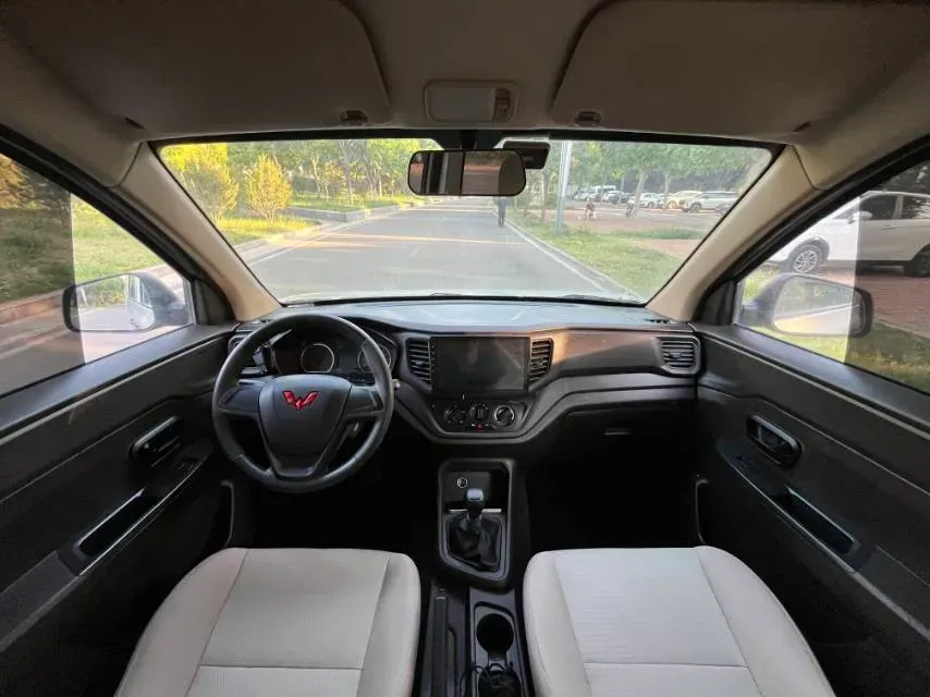 2022 JinBei Little Sea Lion X30 1.5L 102HP L4 5MT,autocango,china used car exporter,china ev exporter,chinese used car exporter,chinese used ev exporter