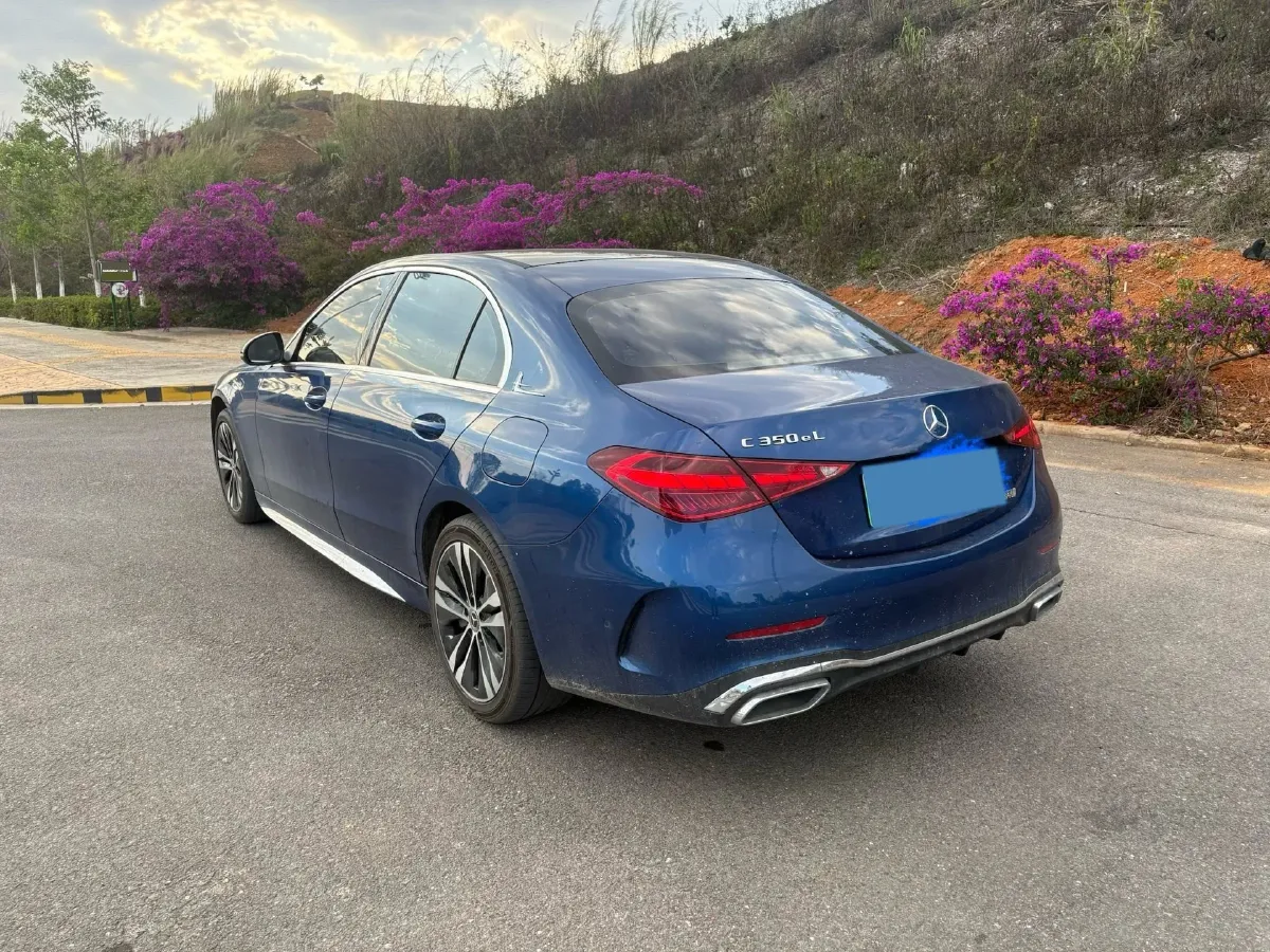 2023 Mercedes-Benz C Class 2.0T 204HP L4 9AT PHEV 25.4KWH,autocango,china used car exporter,china ev exporter,chinese used car exporter,chinese used ev exporter