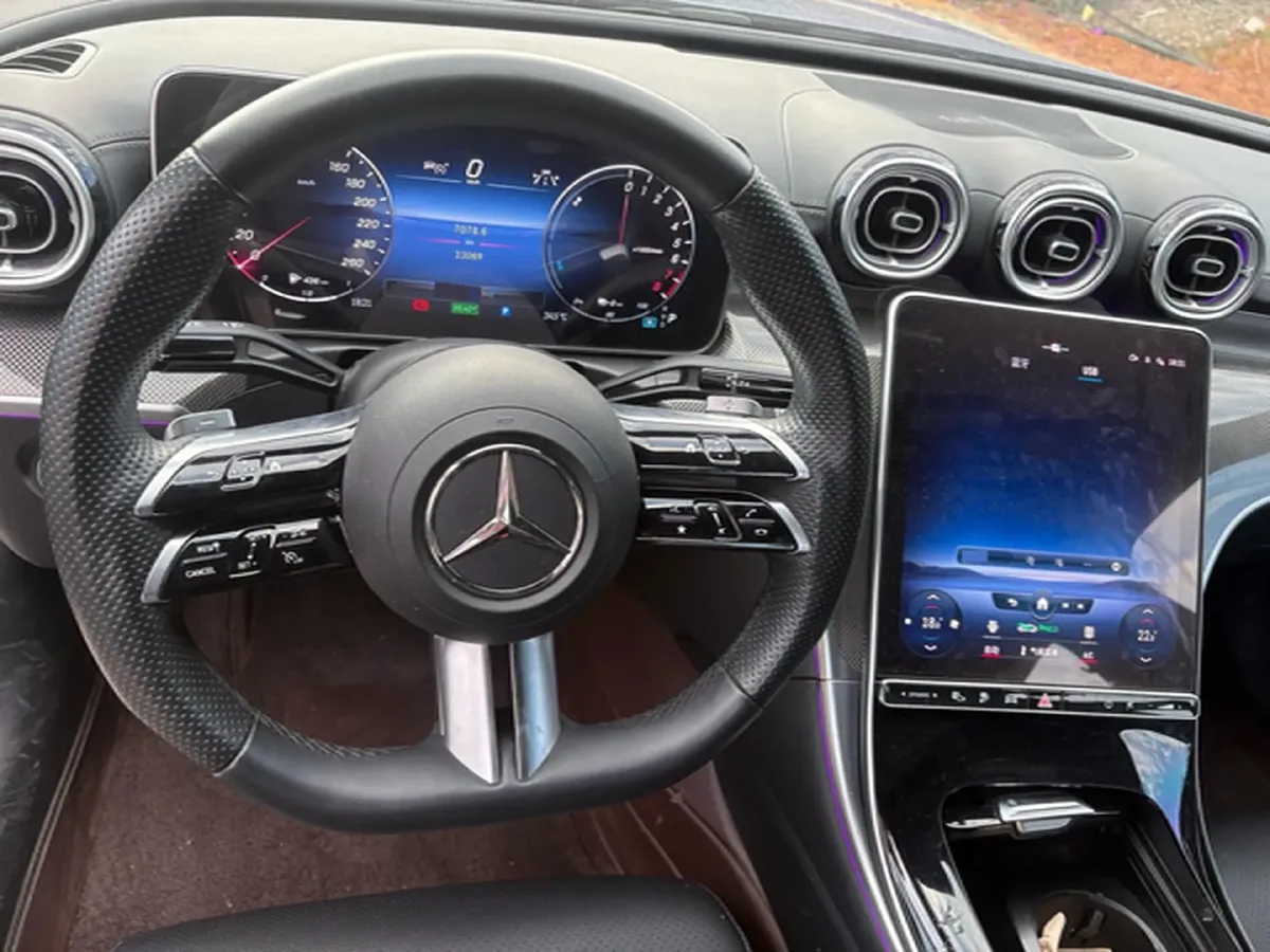 2023 Mercedes-Benz C Class 2.0T 204HP L4 9AT PHEV 25.4KWH,autocango,china used car exporter,china ev exporter,chinese used car exporter,chinese used ev exporter