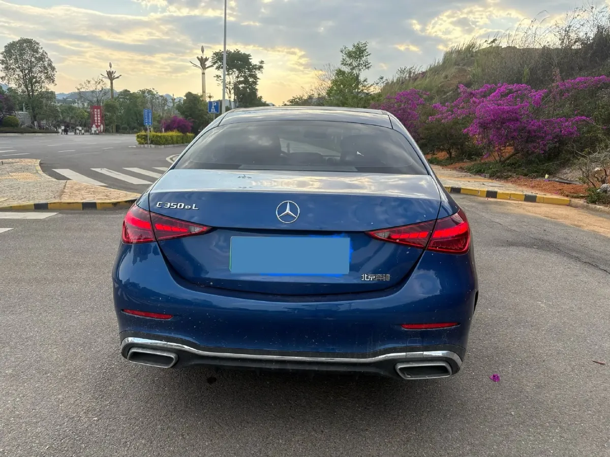 2023 Mercedes-Benz C Class 2.0T 204HP L4 9AT PHEV 25.4KWH,autocango,china used car exporter,china ev exporter,chinese used car exporter,chinese used ev exporter