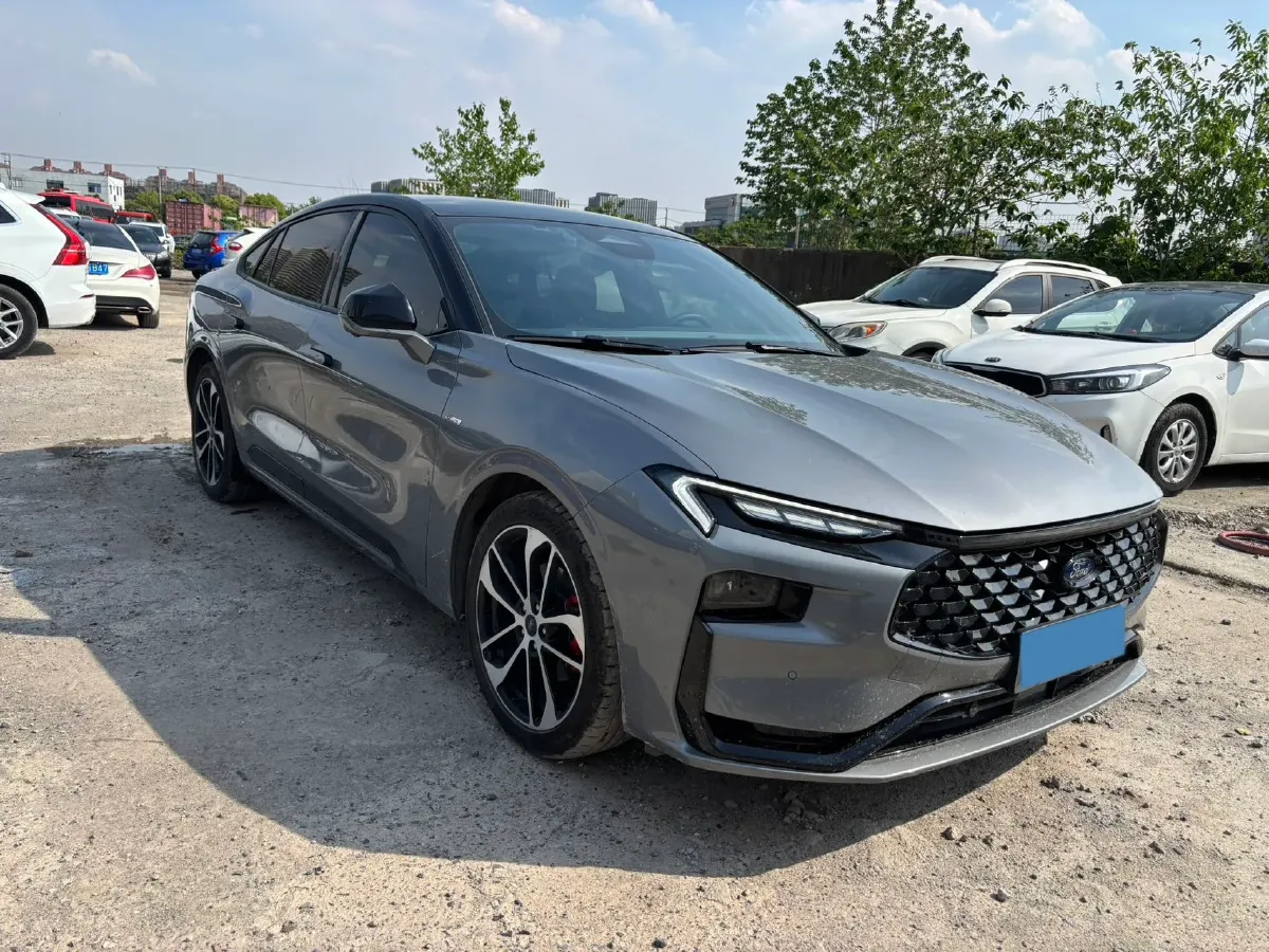2022 Ford Mondeo 2.0T 238HP L4 8AT,autocango,china used car exporter,china ev exporter,chinese used car exporter,chinese used ev exporter