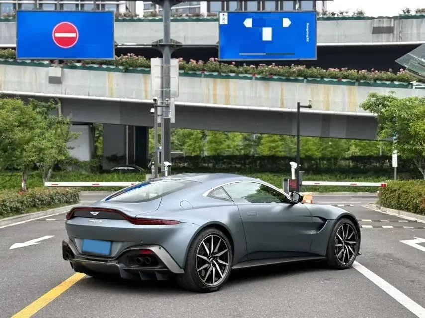 2018 Aston Martin V8 Vantage 4.0T 510HP V8 8AT,autocango,china used car exporter,china ev exporter,chinese used car exporter,chinese used ev exporter