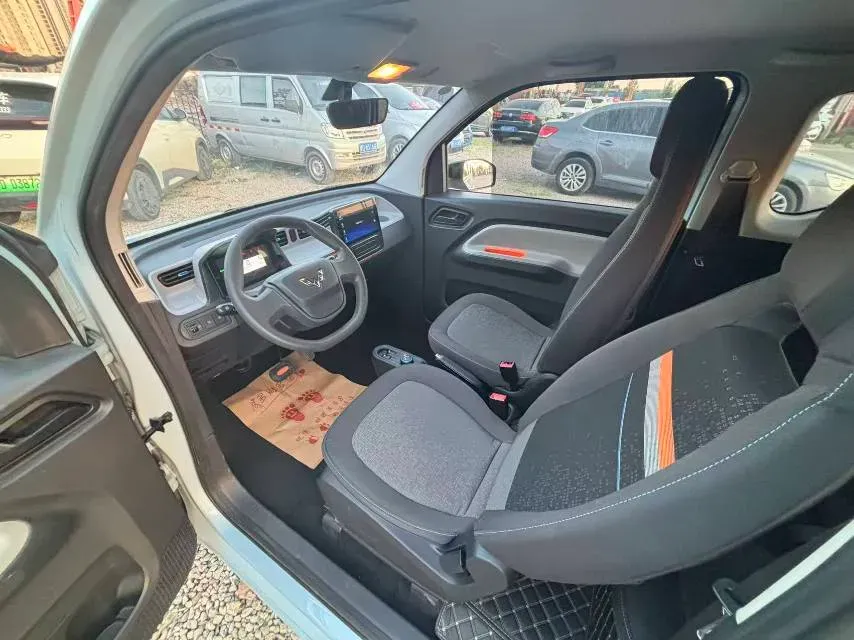 2022 LingBox uni BEV 11.52KWH,autocango,china used car exporter,china ev exporter,chinese used car exporter,chinese used ev exporter