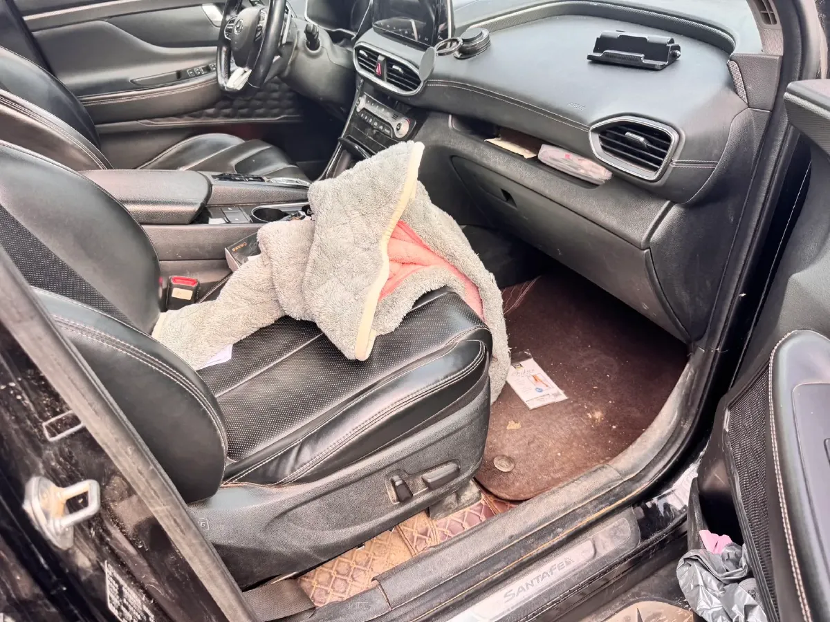 2019 Hyundai Santafe 2.0T 230HP L4 8AT,autocango,china used car exporter,china ev exporter,chinese used car exporter,chinese used ev exporter