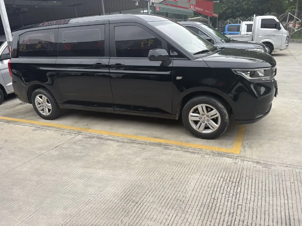 2021 WuLing ZhengChen 1.5T 147HP L4 6MT,autocango,china used car exporter,china ev exporter,chinese used car exporter,chinese used ev exporter