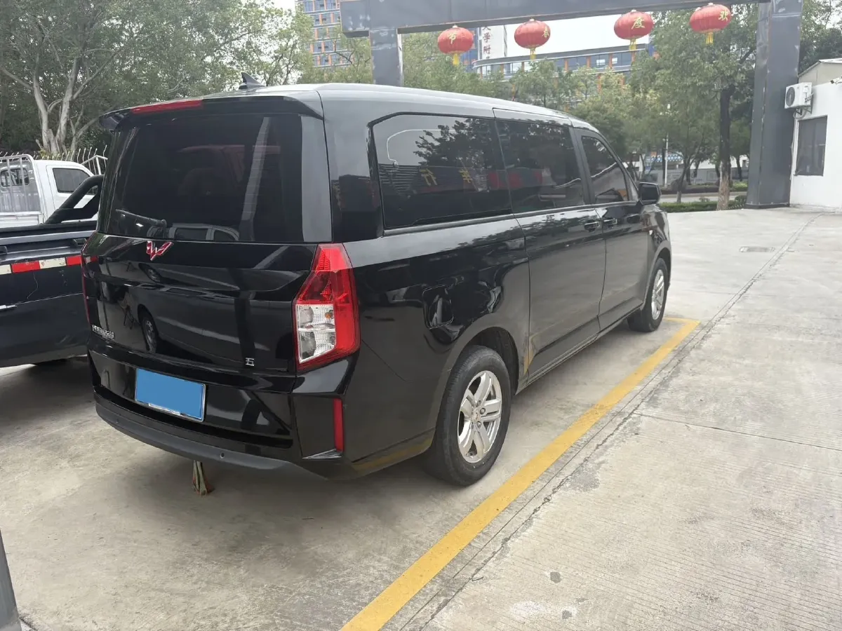2021 WuLing ZhengChen 1.5T 147HP L4 6MT,autocango,china used car exporter,china ev exporter,chinese used car exporter,chinese used ev exporter