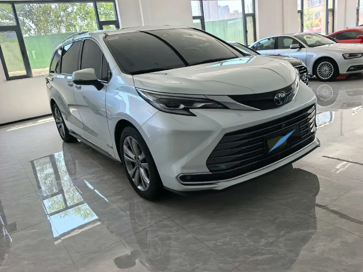 2023 Toyota Sienna 2.5L 189HP L4 E-CVT Hybrid,autocango,china used car exporter,china ev exporter,chinese used car exporter,chinese used ev exporter