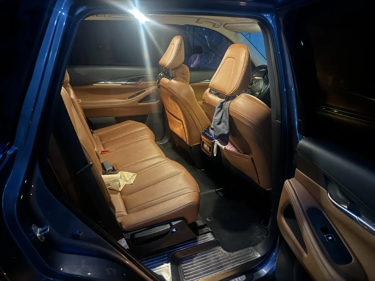 2022 Infiniti QX60 2.0T 252HP L4 9AT,autocango,china used car exporter,china ev exporter,chinese used car exporter,chinese used ev exporter