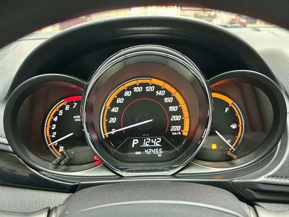 2022 Toyota Yaris L 1.5L 112HP L4 CVT,autocango,china used car exporter,china ev exporter,chinese used car exporter,chinese used ev exporter