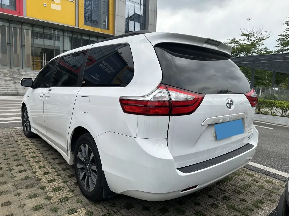 2018 DS 7 1.6T 220HP L4 8AT,autocango,china used car exporter,china ev exporter,chinese used car exporter,chinese used ev exporter