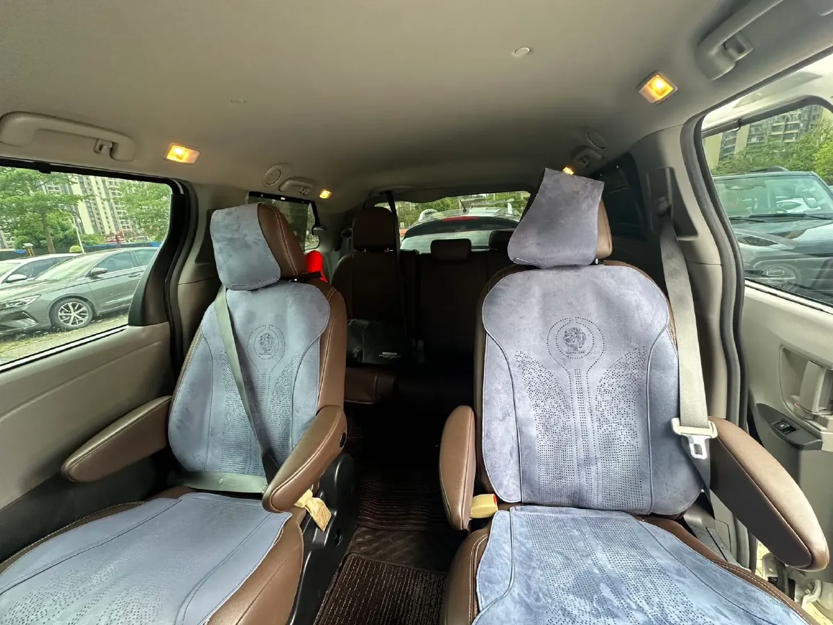 2018 DS 7 1.6T 220HP L4 8AT,autocango,china used car exporter,china ev exporter,chinese used car exporter,chinese used ev exporter