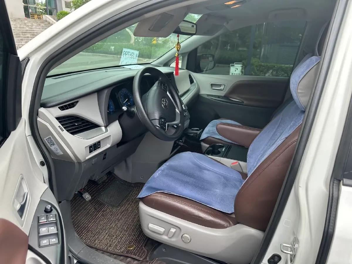 2018 DS 7 1.6T 220HP L4 8AT,autocango,china used car exporter,china ev exporter,chinese used car exporter,chinese used ev exporter