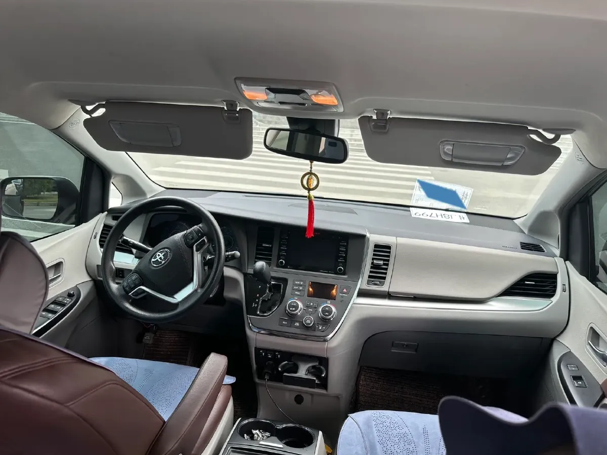 2018 DS 7 1.6T 220HP L4 8AT,autocango,china used car exporter,china ev exporter,chinese used car exporter,chinese used ev exporter
