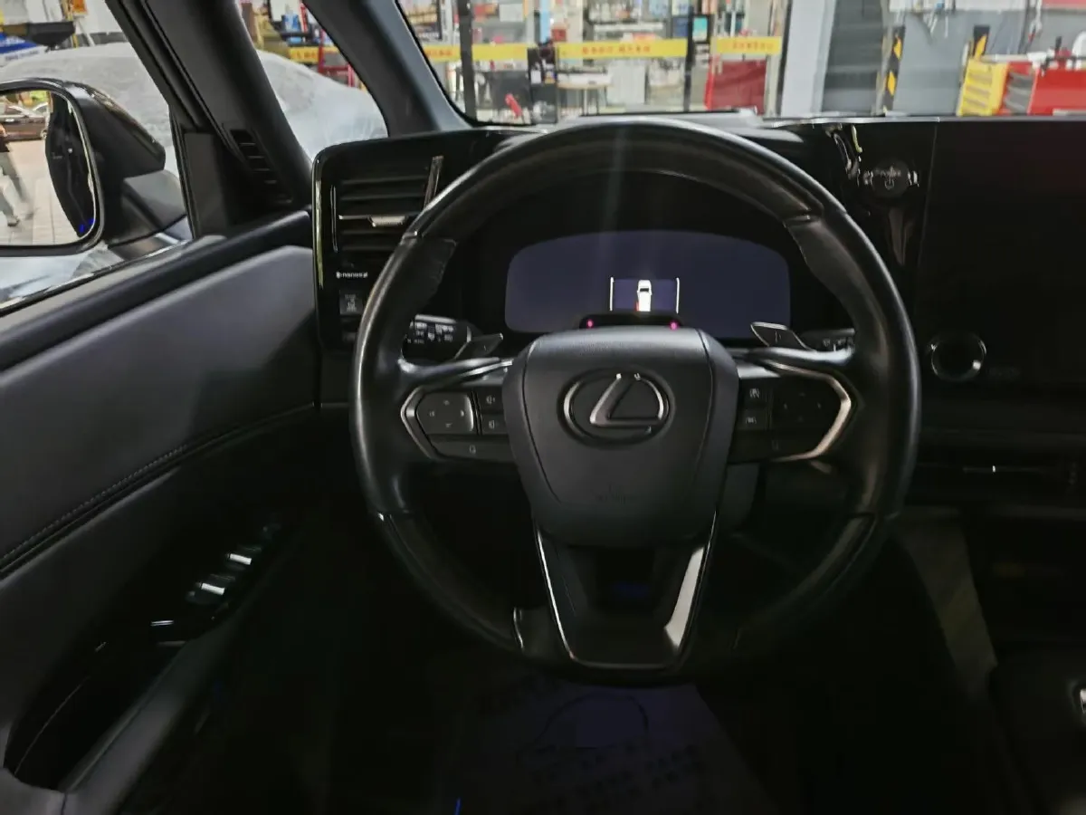2023 Lexus LM 2.5L 190HP L4 E-CVT Hybrid,autocango,china used car exporter,china ev exporter,chinese used car exporter,chinese used ev exporter