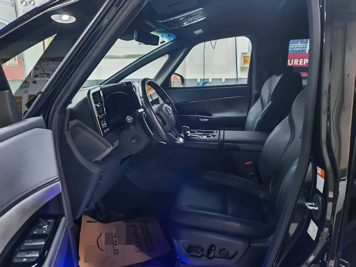 2023 Lexus LM 2.5L 190HP L4 E-CVT Hybrid,autocango,china used car exporter,china ev exporter,chinese used car exporter,chinese used ev exporter