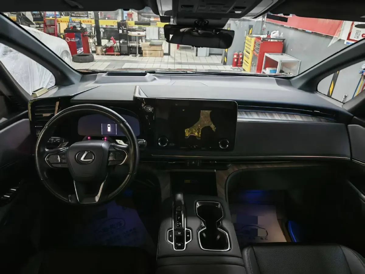 2023 Lexus LM 2.5L 190HP L4 E-CVT Hybrid,autocango,china used car exporter,china ev exporter,chinese used car exporter,chinese used ev exporter