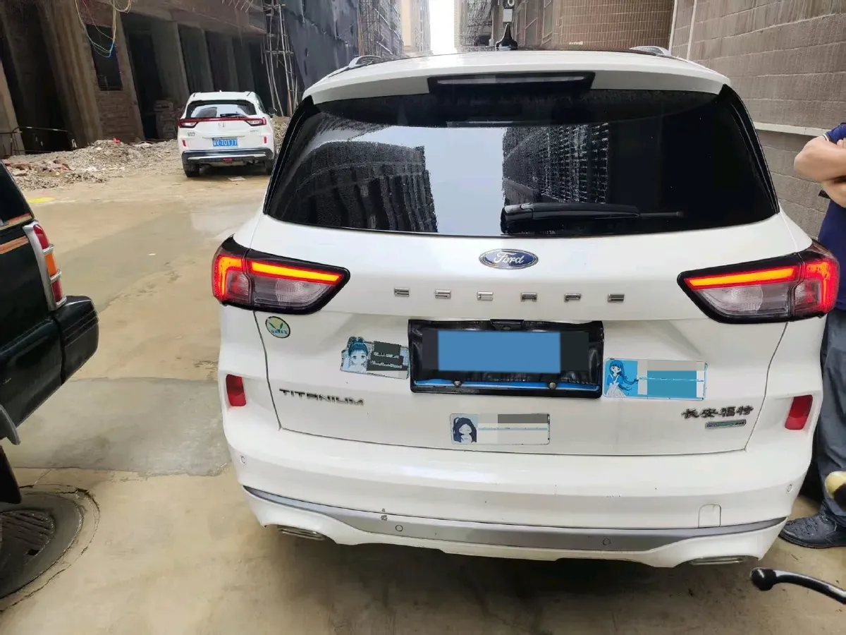 2020 Ford Escape 2.0T 248HP L4 8AT,autocango,china used car exporter,china ev exporter,chinese used car exporter,chinese used ev exporter
