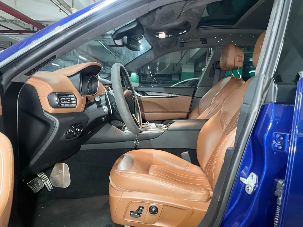 2021 Maserati Levante 3.0T 350HP V6 8AT,autocango,china used car exporter,china ev exporter,chinese used car exporter,chinese used ev exporter