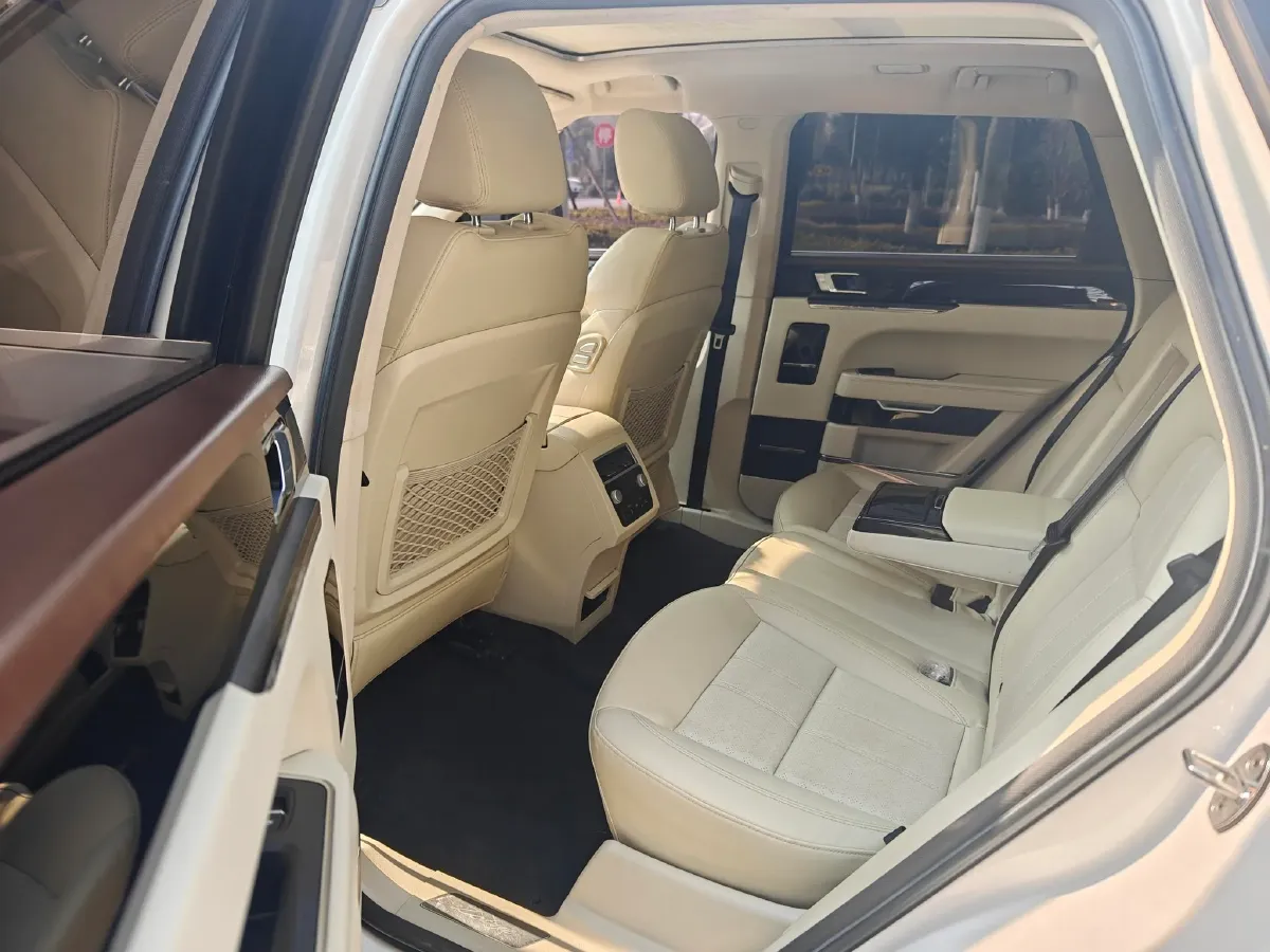 2017 Zotye T700 1.8T 177HP L4 6DCT,autocango,china used car exporter,china ev exporter,chinese used car exporter,chinese used ev exporter