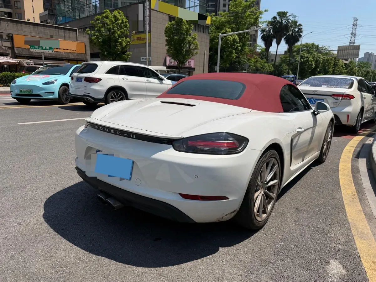 2022 Porsche 718 2.0T 250HP H4 7DCT,autocango,china used car exporter,china ev exporter,chinese used car exporter,chinese used ev exporter